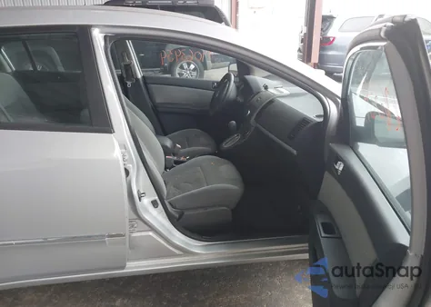 2010 Nissan Sentra 2.0S z USA, uszkodzony, nr VIN 3N1AB6AP4AL697158